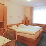 Otel Haus Thorwarth - Garni 3*