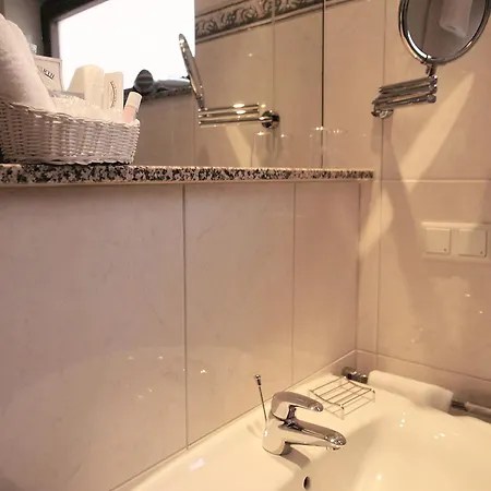 Hotel Haus Thorwarth - Garni 3*