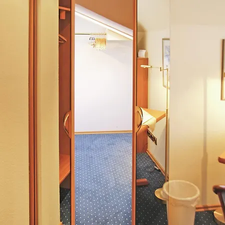 Hotel Haus Thorwarth - Garni