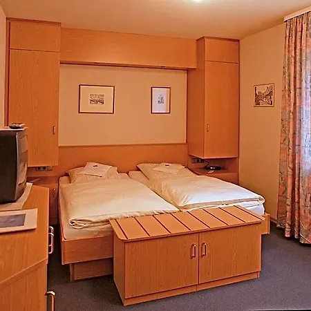 Haus Thorwarth - Garni Hotel